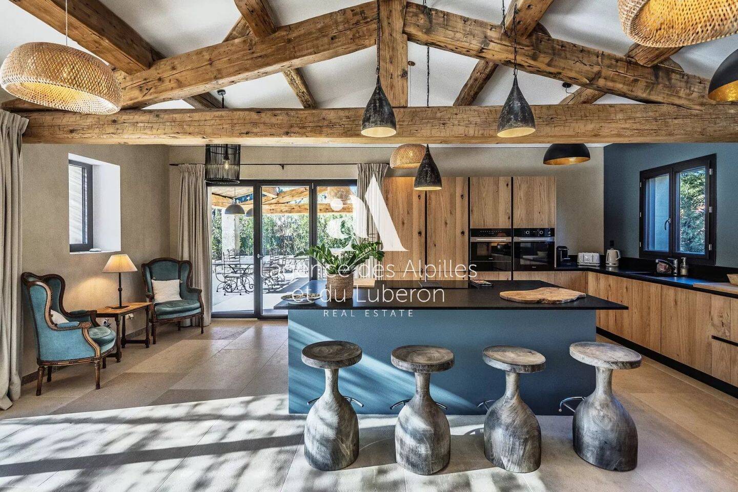 Maison à vendre, 308m², MAUSSANE LES ALPILLES