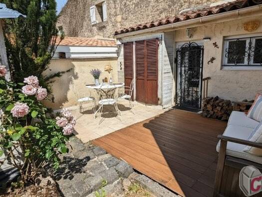 Maison à vendre 210 000 € 4 pièces 2 chambres 83 m² 126 m² de terrain Portets 33640