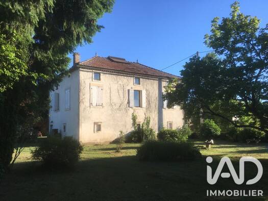 Maison à vendre 262 000 € 4 pièces 2 chambres 160 m² 13 027 m² de terrain Anglars-Juillac 46140