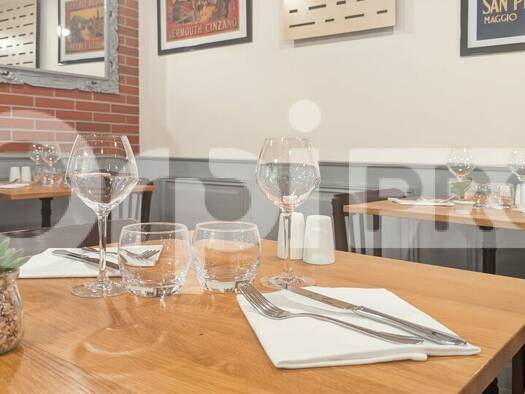 Restaurant à vendre Fonds de commerce 395 000 € 340 m² d'espace de restauration Béziers 34500