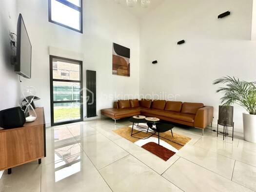 Maison de plain-pied à vendre 456 900 € 9 pièces 4 chambres 220 m² Lauwin-Planque 59553