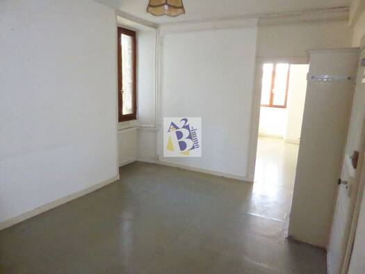 Appartement à louer 430 € 2 pièces 1 chambre 41 m² 1er étage Centre Ruelle-sur-Touvre 16600