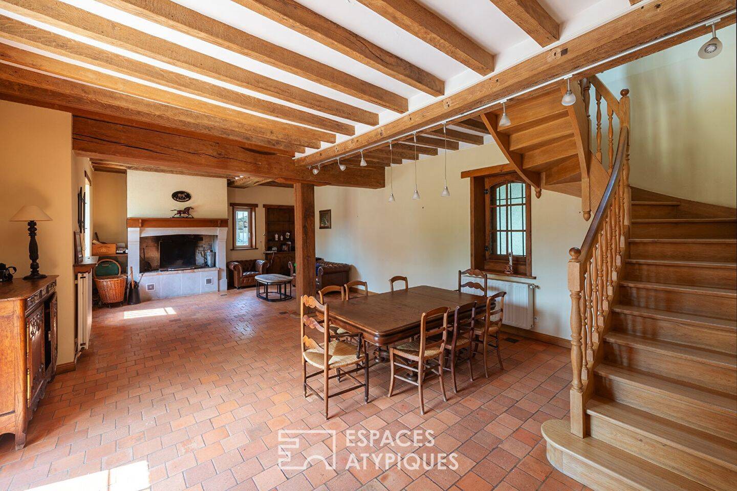 Maison à vendre, 481m², SEICHES SUR LE LOIR