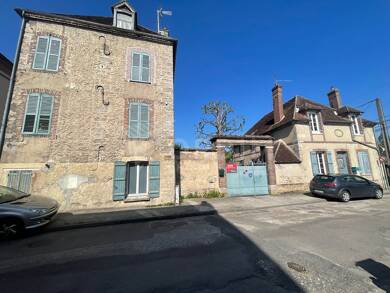 Maison à vendre 189 000 € 9 pièces 7 chambres 250 m² 60 m² de terrain Villeneuve sur Yonne 89500