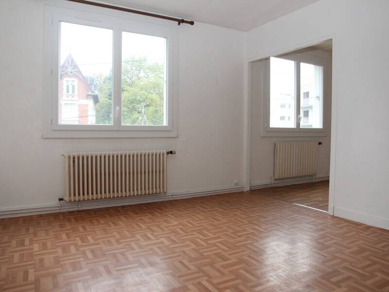 Maison à louer, 67m², CHALETTE SUR LOING