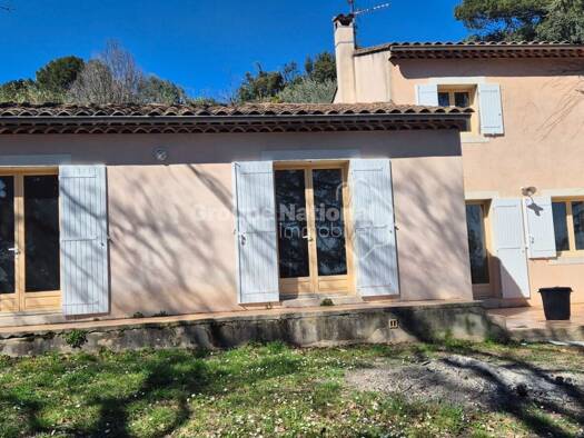 Maison à louer 1 600 € 4 pièces 3 chambres 129 m² Sud Les Angles 30133