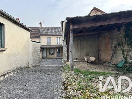 Maison à vendre 145 000 € 4 pièces 2 chambres 81,1 m² 1 019 m² de terrain Moussy 51530