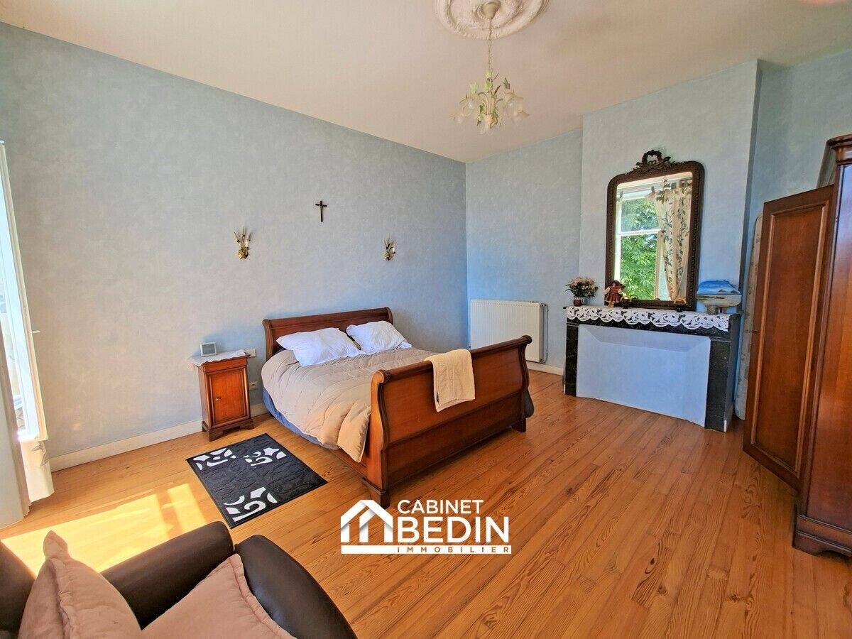 Maison à vendre, 275m², FARGUES SAINT HILAIRE