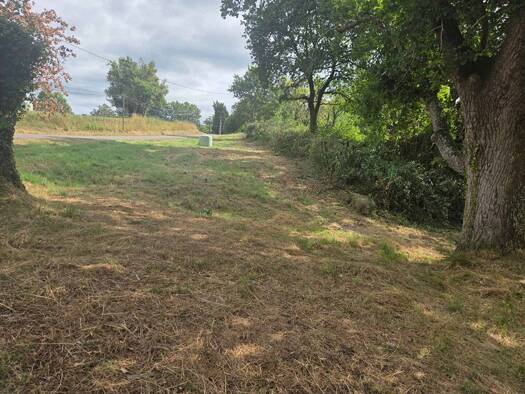 Terrain à vendre 88 000 € 1 122 m² de terrain Est Hasparren 64240