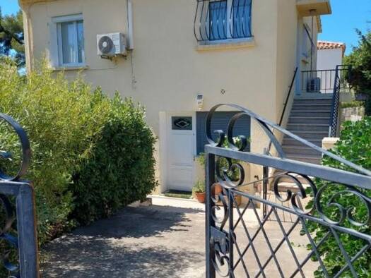 Appartement à louer 1 150 € 3 pièces 2 chambres 61 m² Notre Dame des Routes Toulon 83000