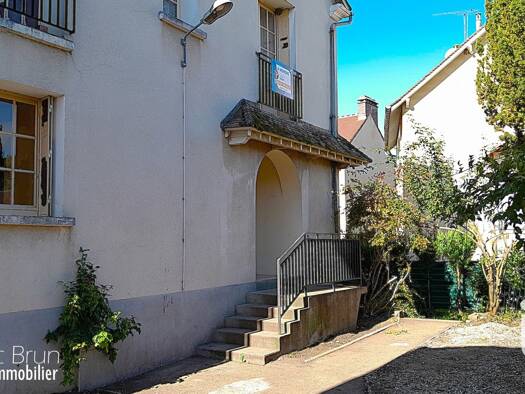 Maison de ville à vendre 135 000 € 7 pièces 4 chambres 115 m² 289 m² de terrain Toucy 89130