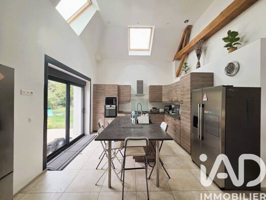 Maison à vendre 415 000 € 8 pièces 5 chambres 187 m² 650 m² de terrain Les Noës-près-Troyes 10420