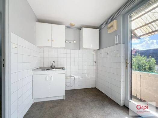Appartement à louer 340 € 2 pièces 1 chambre 35,49 m² 1er étage Ville Gozet Montluçon 03100