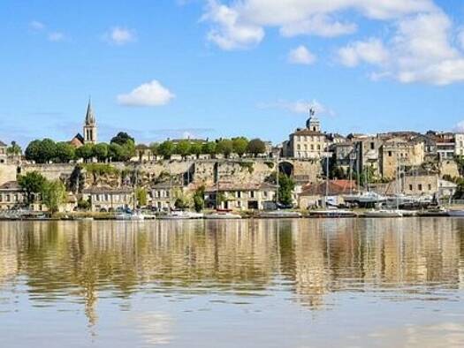 Maison de plain-pied à louer 620 € 3 pièces 2 chambres 90 m² disponible dès maintenant Bayon-sur-Gironde 33710