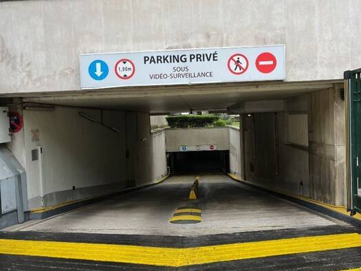 Parking à vendre 17 500 € 12 m² Faubourg du Temple-Hôpital Saint Louis Paris 10ème arrondissement 75010