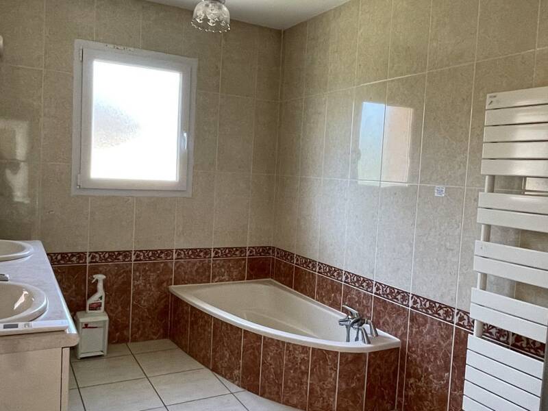 Maison à louer, 181m², THIERS