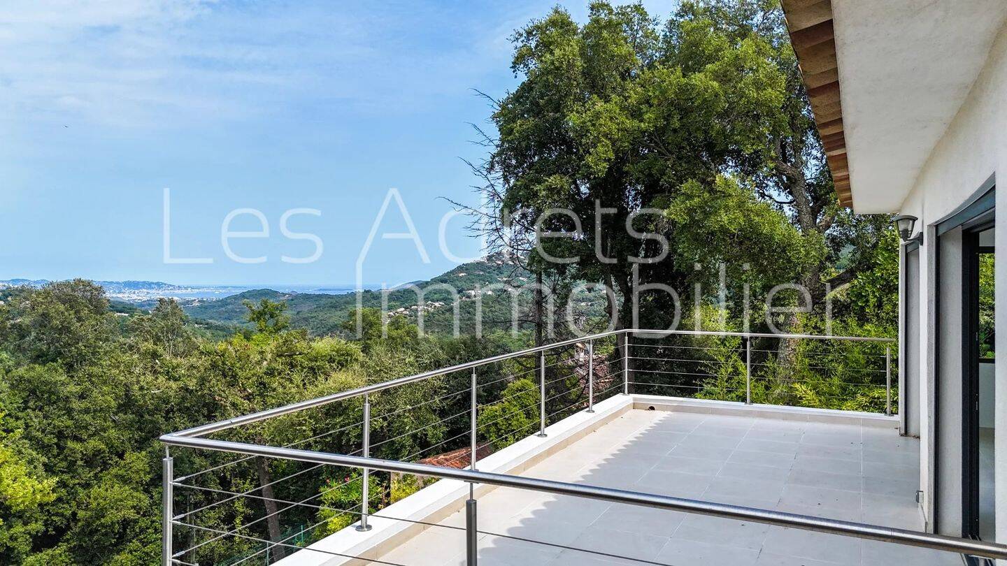 Maison à vendre, 132m², LES ADRETS DE L'ESTEREL