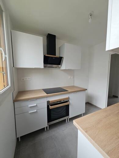 Appartement à louer 775 € 3 pièces 57,2 m² Morier-Rigny-Pont Volant-Joué Centre Joue les Tours 37300