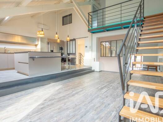 Loft à vendre 649 000 € 6 pièces 4 chambres 165 m² Tresserve 73100