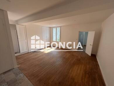 Appartement à louer 710 € 2 pièces 1 chambre 55,8 m² 1er étage Sud Ville Chartres 28000