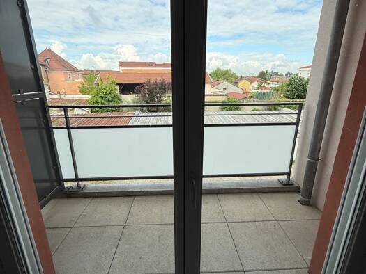 Appartement à vendre 161 000 € 2 pièces 1 chambre 38,1 m² 2ème étage Centre Meyzieu 69330