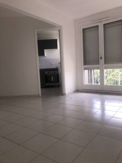 Appartement à vendre 99 750 € 1 pièce 32 m² 6ème étage Nord Ris-Orangis 91130