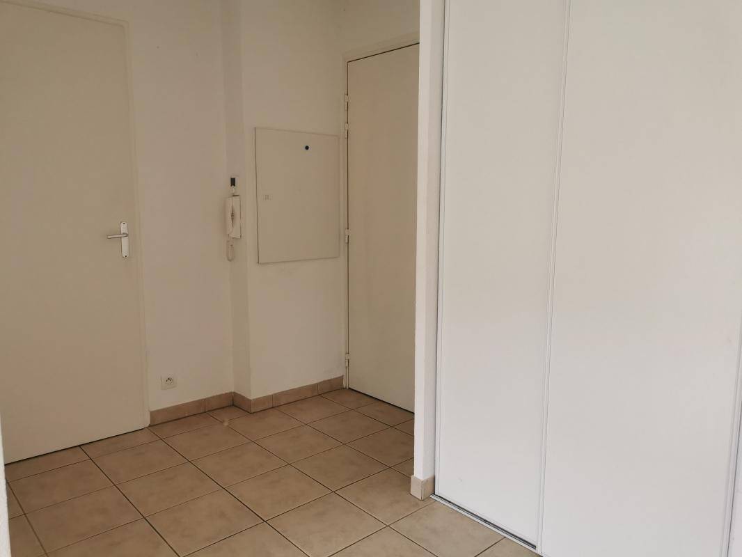 Maison à louer, 52m², LA RIVIERE SAINT SAUVEUR