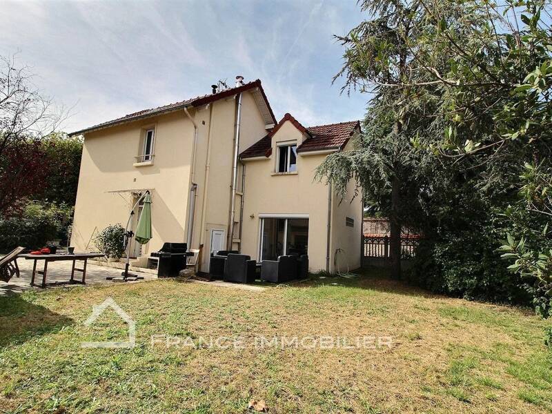 Maison à vendre, 150m², SAINT MAUR DES FOSSES