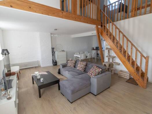 Appartement à vendre 189 740 € 2 pièces 1 chambre 77 m² Étage 2/2 Nord et Ouest Pérenchies 59840