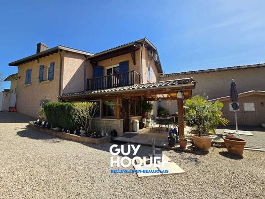 Maison à vendre 269 000 € 4 pièces 2 chambres 105 m² 463 m² de terrain Vauxrenard 69820