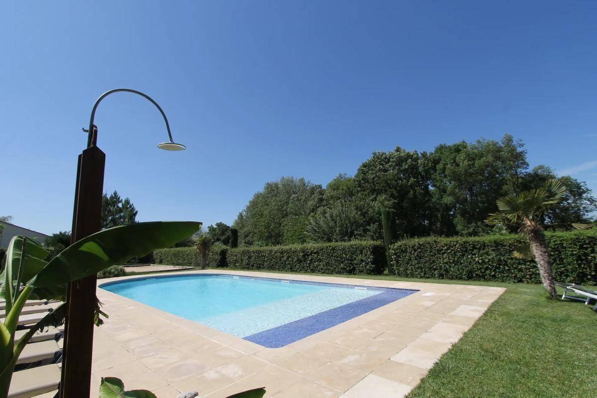 Maison à vendre, 339m², SAINT JEAN DE MARUEJOLS ET AVEJAN