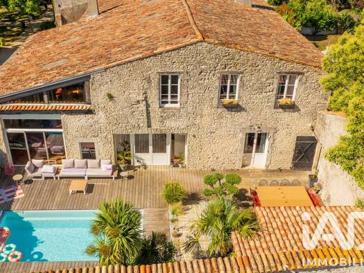Maison à vendre 1 599 000 € 12 pièces 10 chambres 622 m² 1 601 m² de terrain Puilboreau 17138