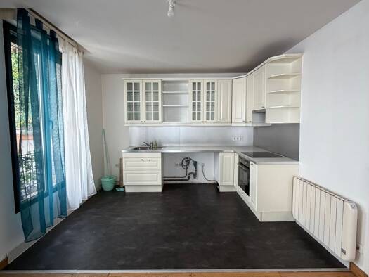 Appartement à louer 1 590 € 3 pièces 2 chambres 53 m² RDC/1 Silly-Gallieni Boulogne-Billancourt 92100