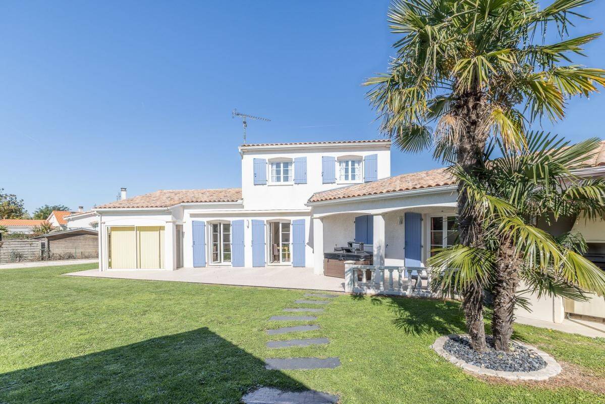 Maison à vendre, 208m², SAINT SULPICE DE ROYAN