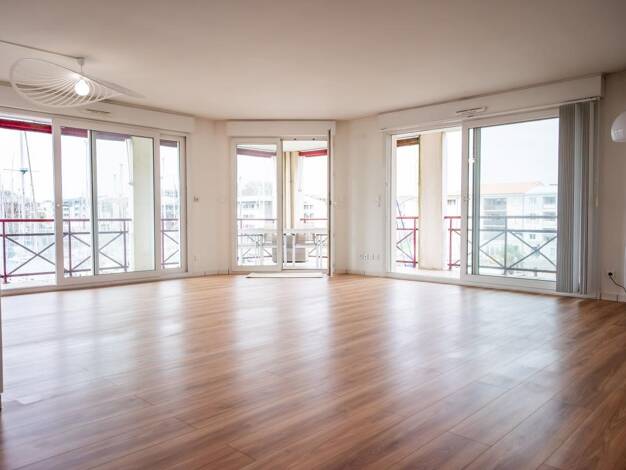 Appartement à vendre 598 000 € 4 pièces 3 chambres 133,1 m² 3 étages Champlain Rochefort 17300