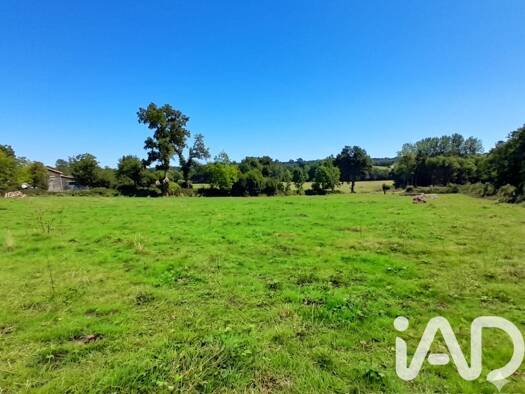 Terrain constructible à vendre 15 000 € 1 030 m² de terrain La Boissière-en-Gâtine 79310