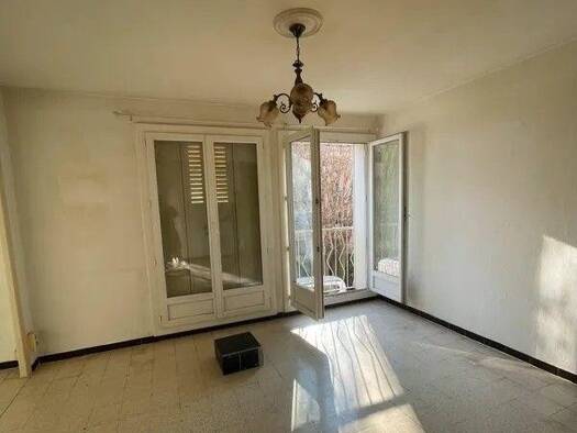 Colocation à louer 1 200 € 5 pièces 4 chambres 75 m² 1er étage Aix-en-Provence 13080