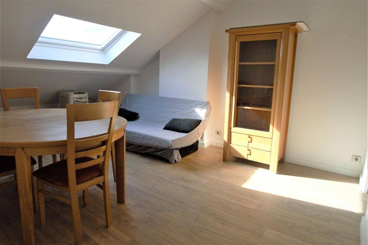 Maison à louer, 27m², PAU