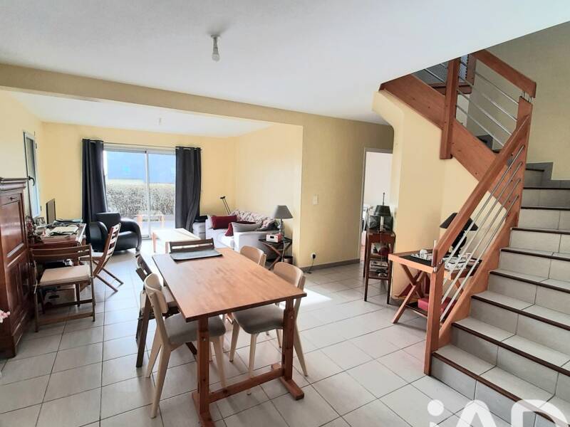 Maison à vendre, 98m², CLEDEN POHER
