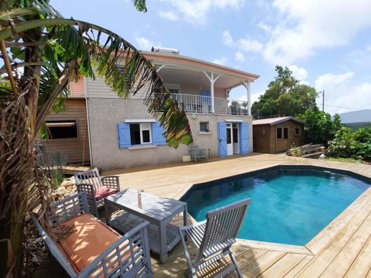 Maison à louer 1 860 € 5 pièces 3 chambres 81,4 m² 602 m² de terrain Petit-Bourg 97170