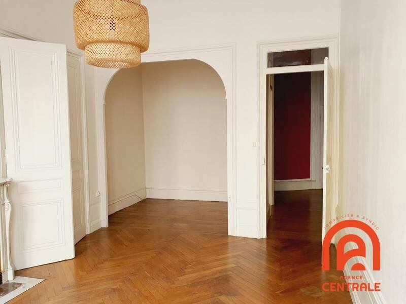 Maison à louer, 69m², LYON 3E