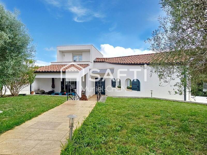 Maison à vendre, 321m², NIMES