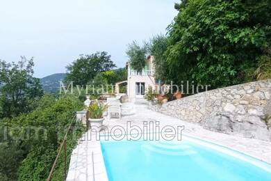 Maison à vendre 780 000 € 5 pièces 4 chambres 220 m² 3 314 m² de terrain Cabris 06530