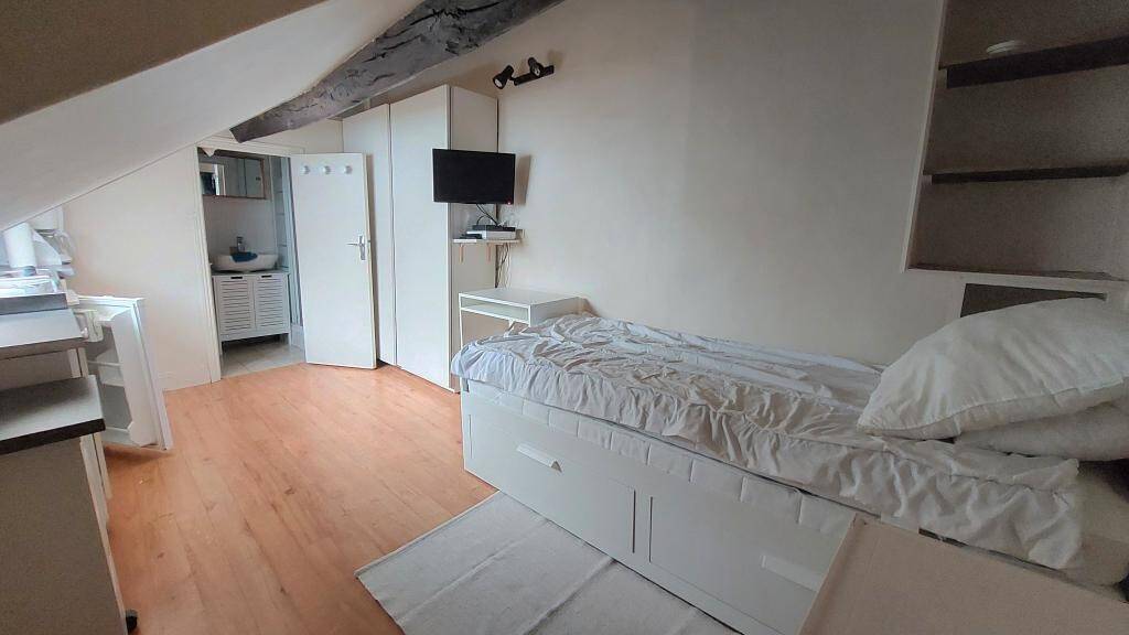 Maison à louer, 13m², VERSAILLES