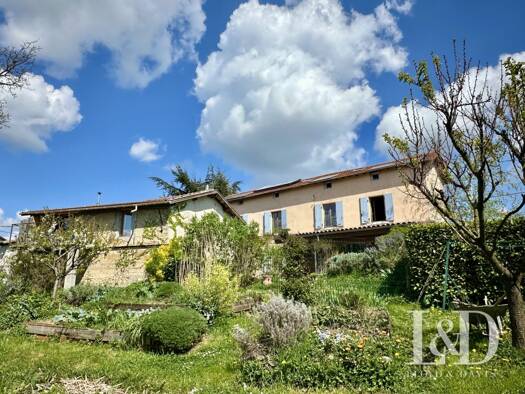 Maison à vendre 520 000 € 7 pièces 5 chambres 213 m² 3 880 m² de terrain Reventin-Vaugris 38121