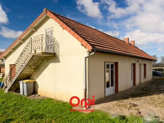 Maison à vendre 131 000 € 4 pièces 3 chambres 130 m² 2 050 m² de terrain Audes 03190