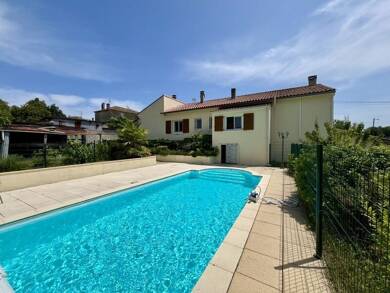 Maison de plain-pied à vendre 249 100 € 6 pièces 5 chambres 140 m² 3 069 m² de terrain Dignac 16410