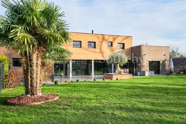 Maison à vendre 1 500 000 € 9 pièces 7 chambres 439,2 m² 2 640 m² de terrain Mouvaux 59420