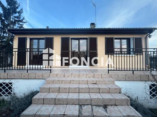 Pavillon à louer 1 040 € 3 pièces 2 chambres 67,8 m² Champs-sur-Yonne 89290