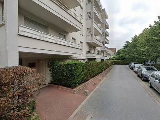 Appartement à vendre 157 000 € 1 pièce 20 m² Étage 2/5 L'Orangerie-Centre Ville Eaubonne 95600